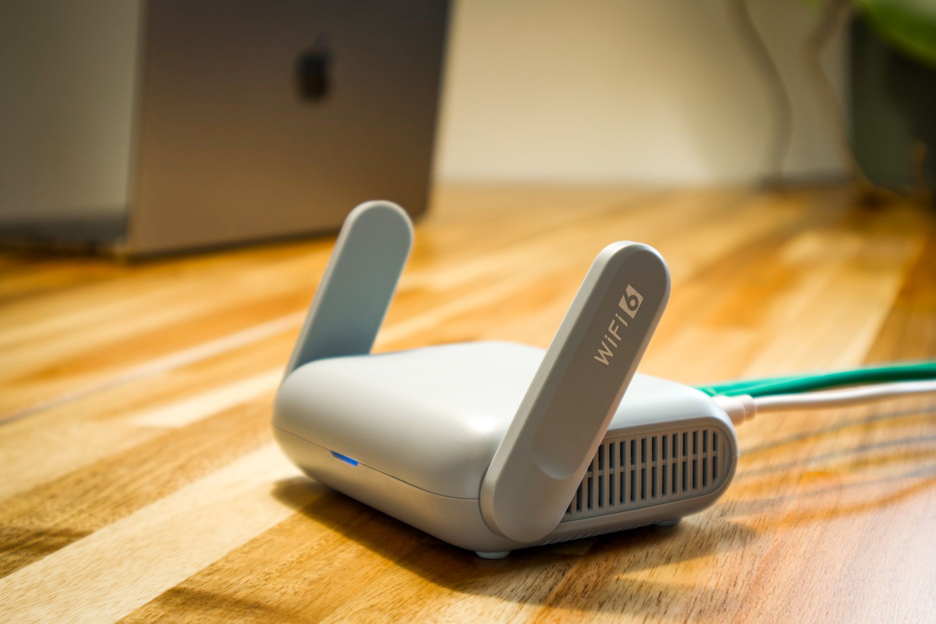 Router LTE/5G jako łącze awaryjne: realne transfery, opóźnienia i stabilność w sieci firmowej